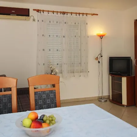 Fuer 3 Personen Ca 40 Qm In Silo, Kvarner Bucht Krk - B61496 Apartman